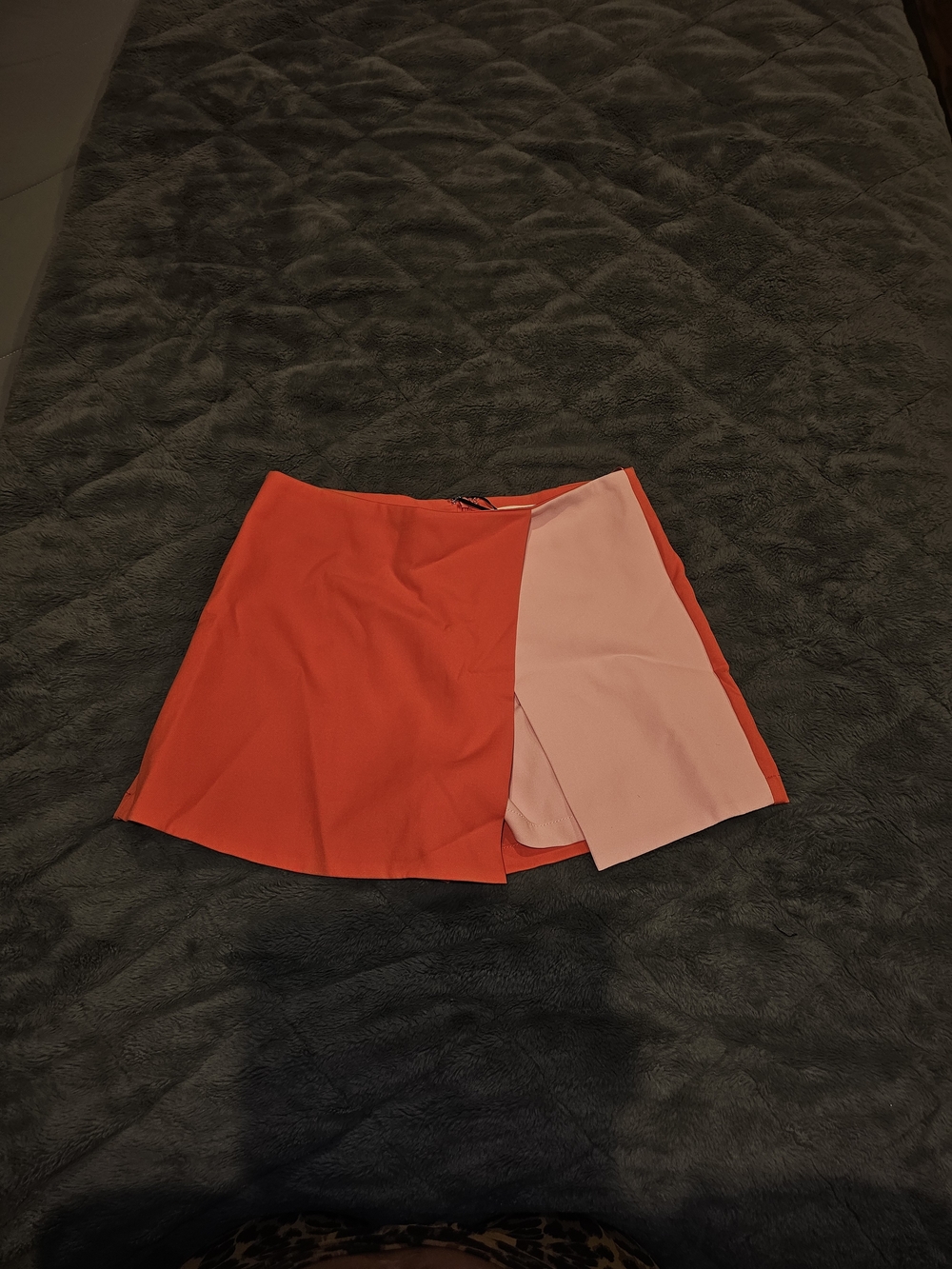 NWT Klesis Colorblock Red and Light Pink Skort